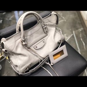 🥳SOLD🥳Balenciaga Chevre Metallic Edge